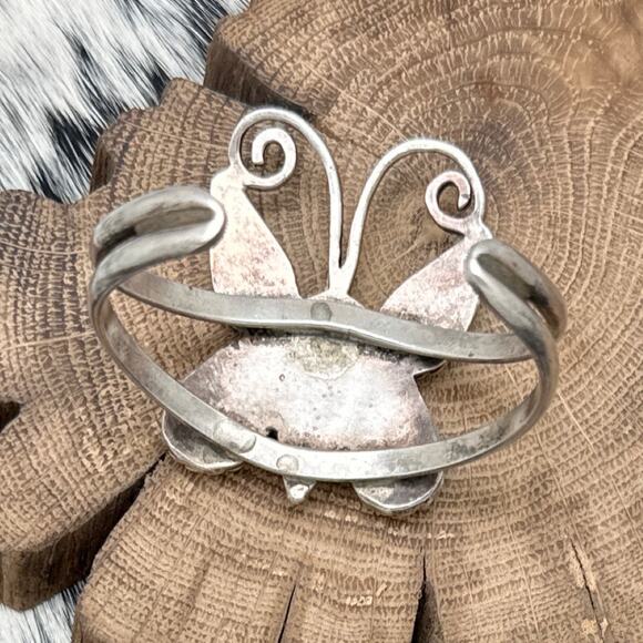 1970s Native American ZUNI Sterling Turquoise Onyx Large Butterfly Cuff Bracelet - Picture 3 of 4